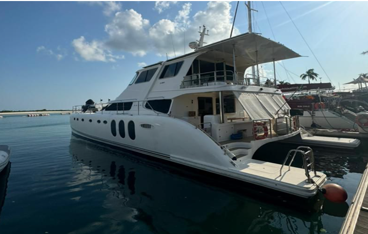 Yacht ALBATROSS Tour
